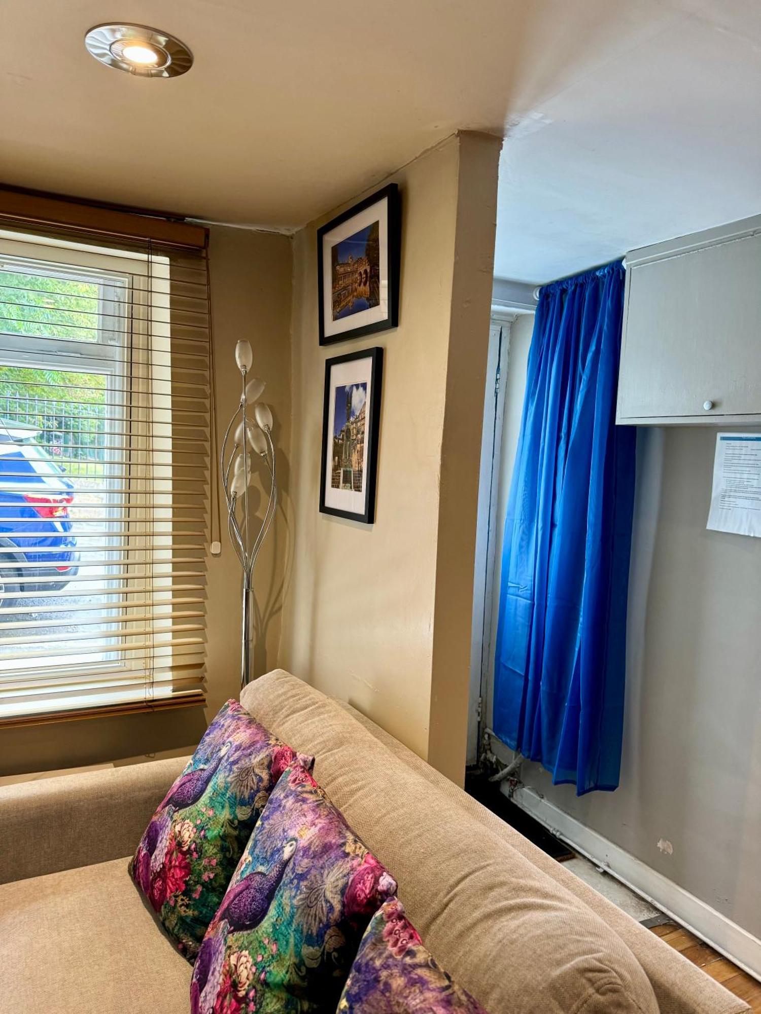 Beautiful Townhouse Next To Royal Victoria Park And Botanical Gardens Within Easy Walking Distance To Bath City Centre Exterior photo