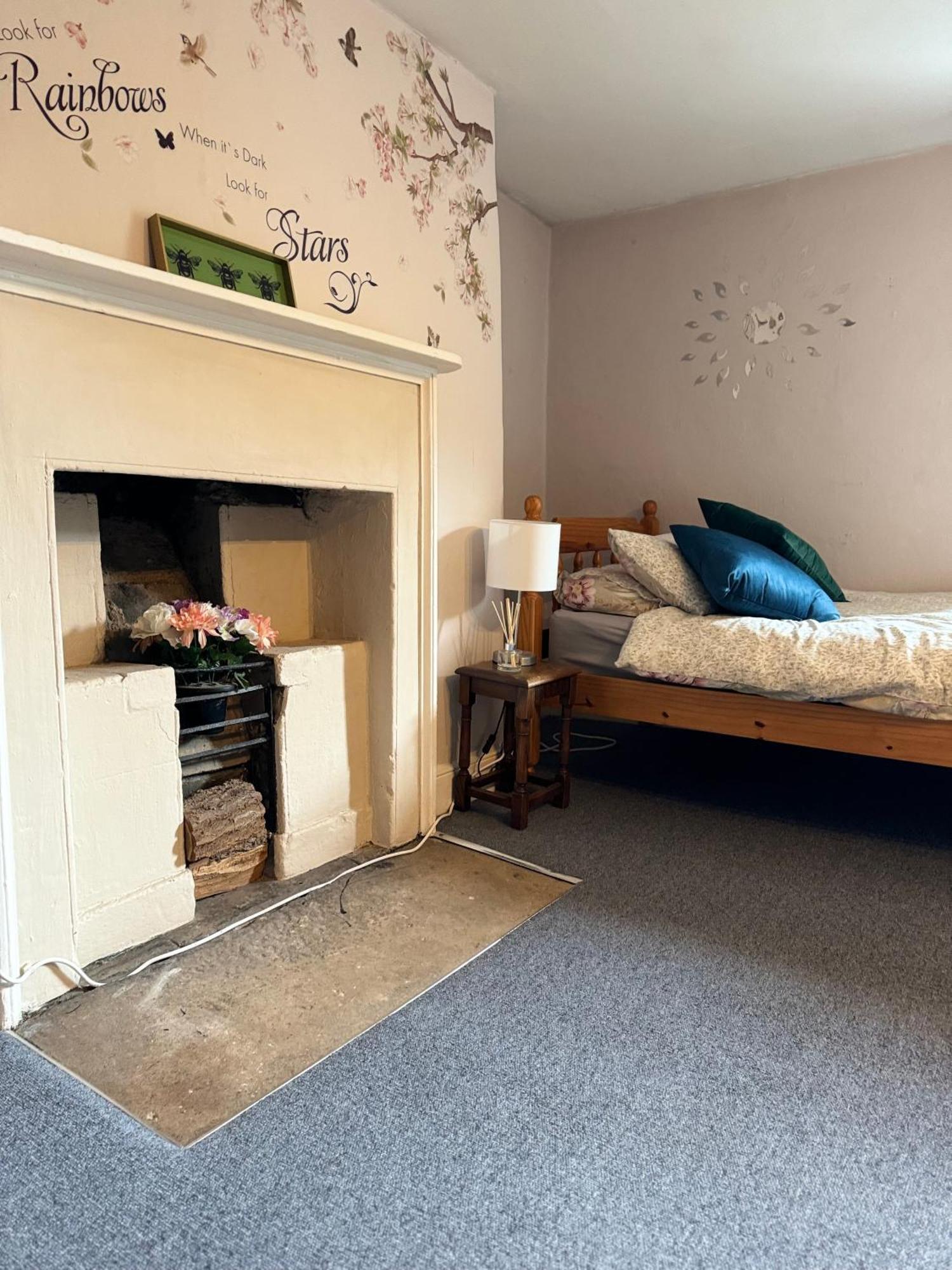 Beautiful Townhouse Next To Royal Victoria Park And Botanical Gardens Within Easy Walking Distance To Bath City Centre Exterior photo